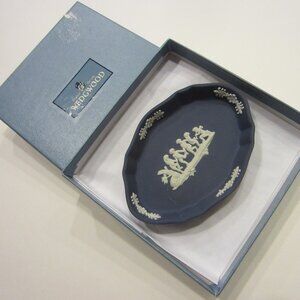 Wedgwood England Portland Tray Silver Oval Design Bass Relief With Original Box